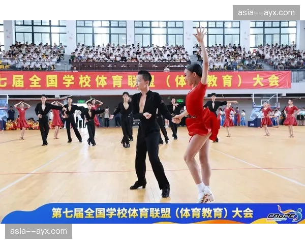 教育合作：WNBA与“Girls Who Code”组织联合推出STEM奖学金项目